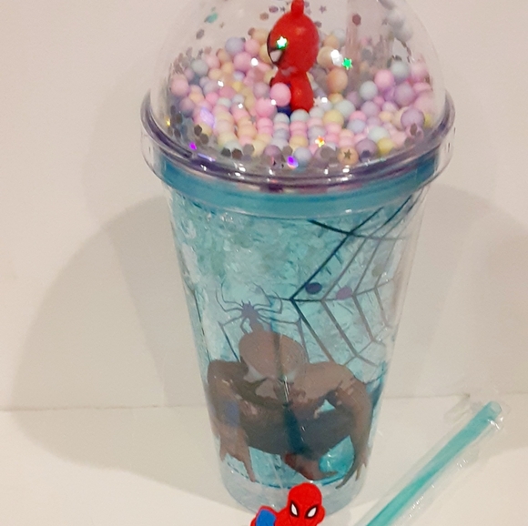 SPIDER-MAN WATER CUP 16OZ AVAILABLE IN RED AND BLUE - Picture 4 of 4